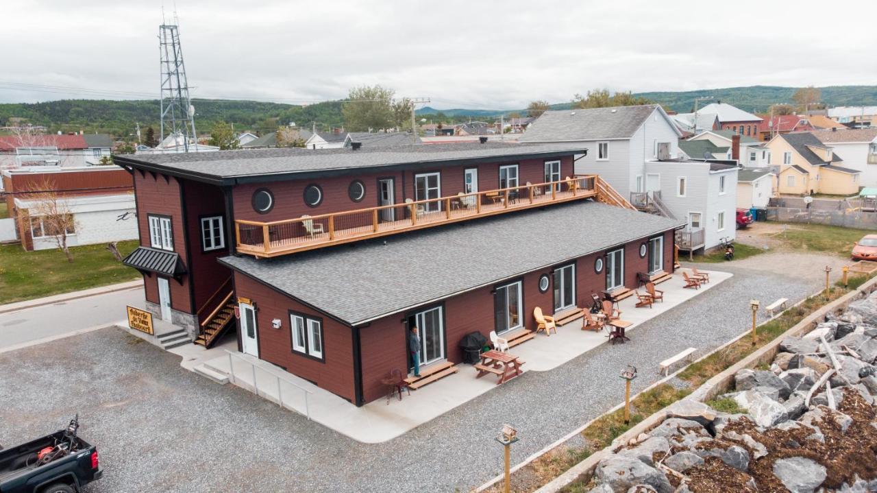 Auberge Du Vieux Faubourg Sainte Anne-des-Chênes Екстериор снимка